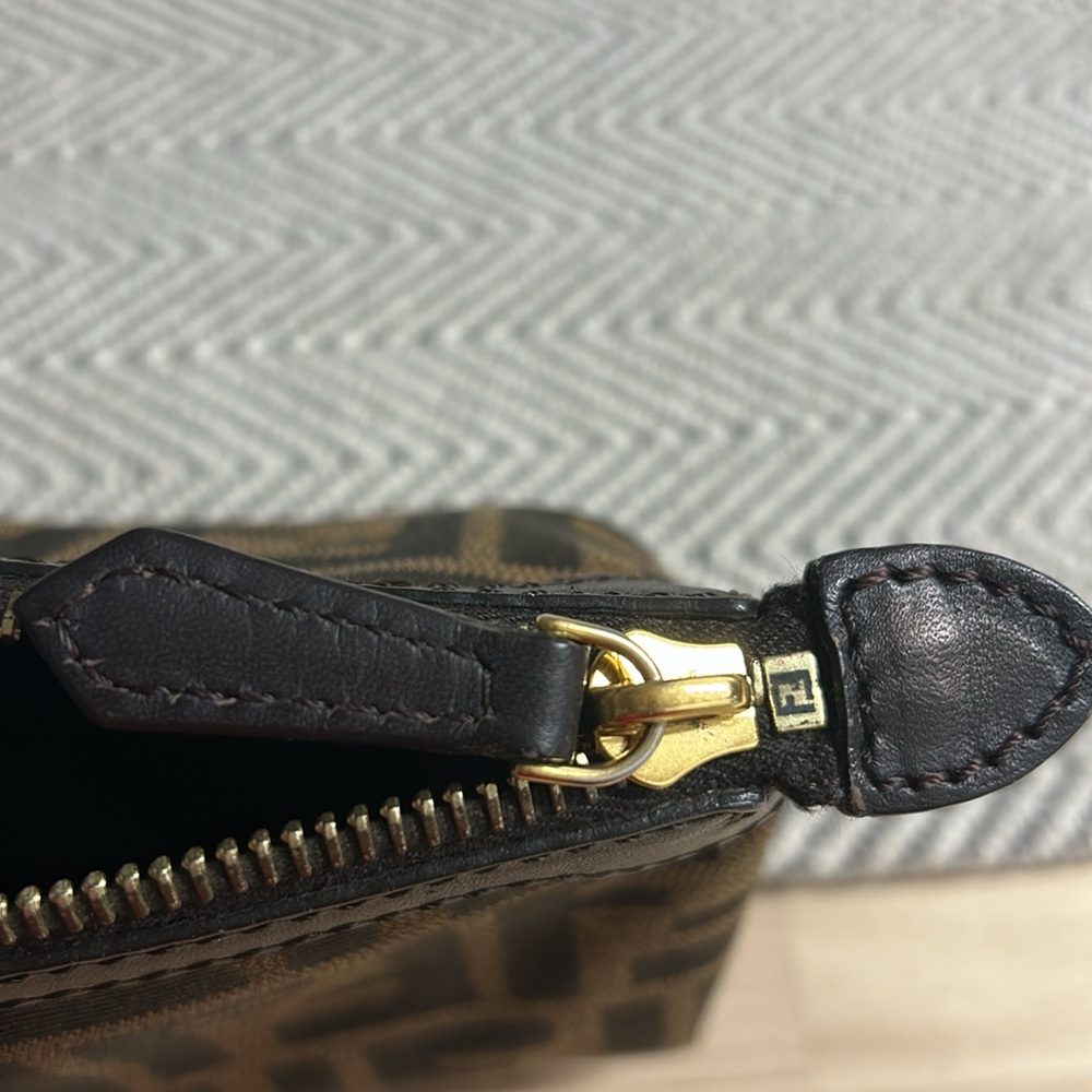 Fendi bag - Picture 4 of 8